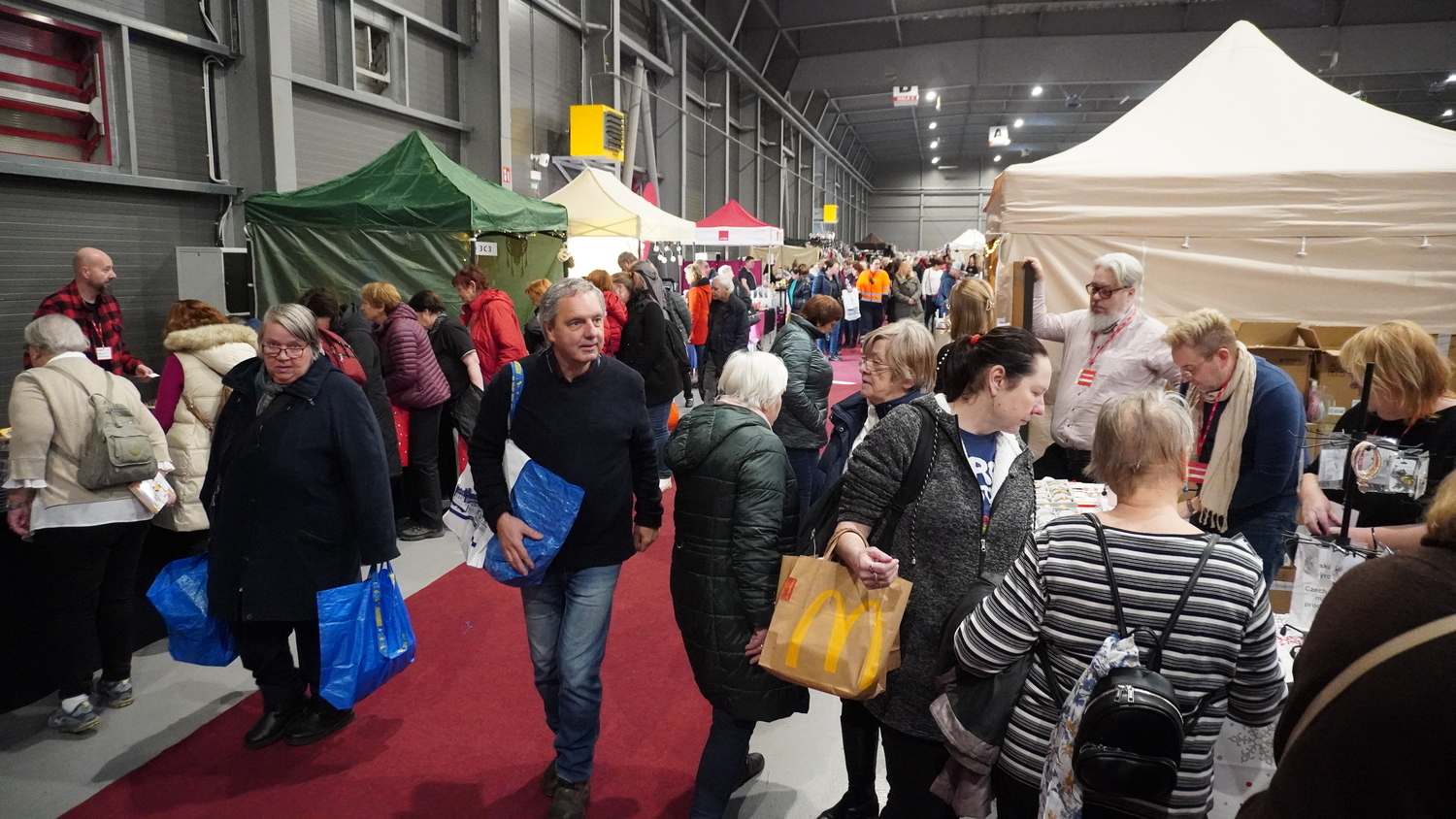 SILVER CHRISTMAS DAYS Thousands of Gift Ideas PVA Expo Praha